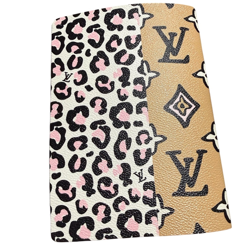 Louis Vuitton Monogram Wild At Heart Cahier Clemence Notebook - Picture 2 of 11